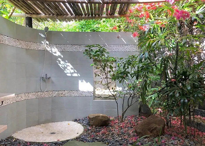 Bloo Lagoon Eco Village