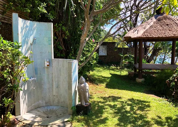 Bloo Lagoon Eco Village Villa *
