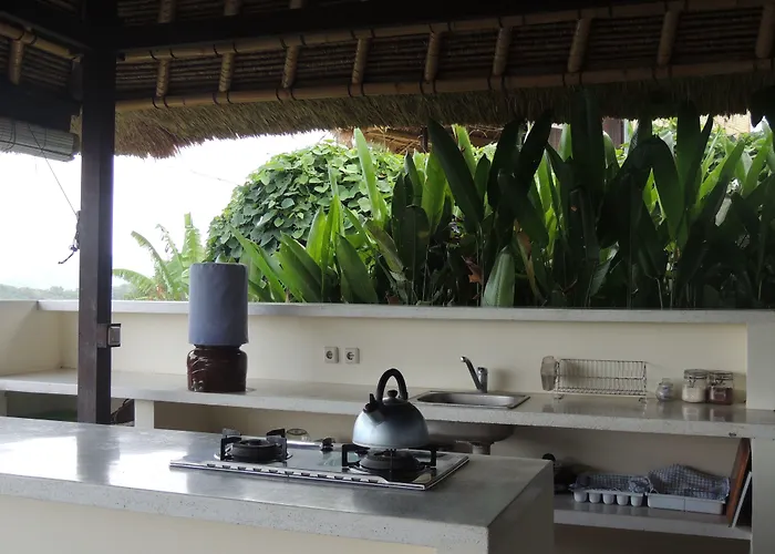 Bloo Lagoon Eco Village *