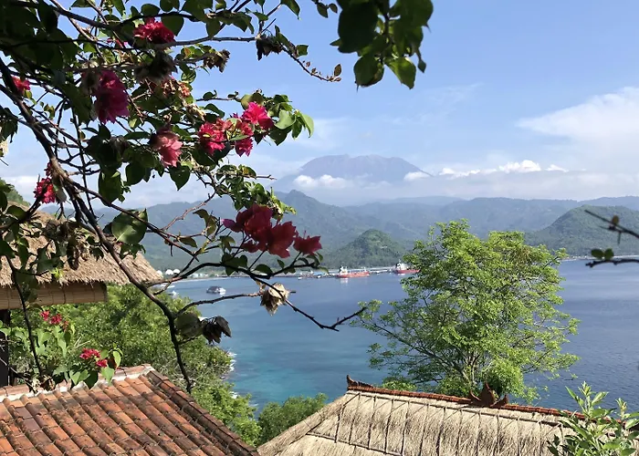 Bloo Lagoon Eco Village Villa