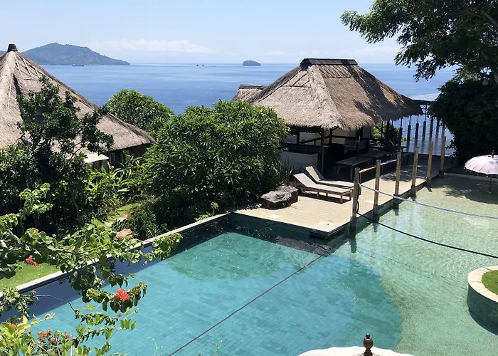 Bloo Lagoon Eco Village *