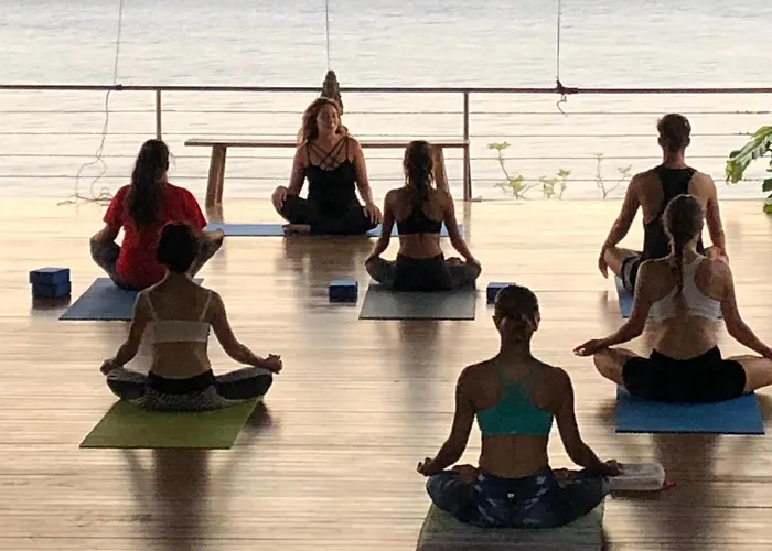 Bloo Lagoon Eco Village Villa