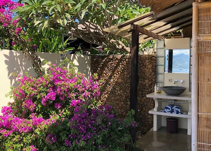 Bloo Lagoon Eco Village